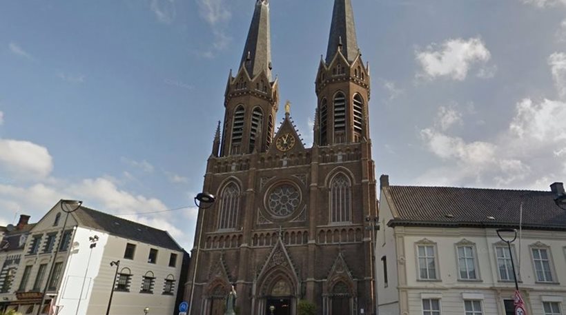 Ολλανδία: Εκκλησία έκλεισε για να εξαγνιστεί – Γύρισαν ταινία ερωτικού περιεχομένου στο εσωτερικό της