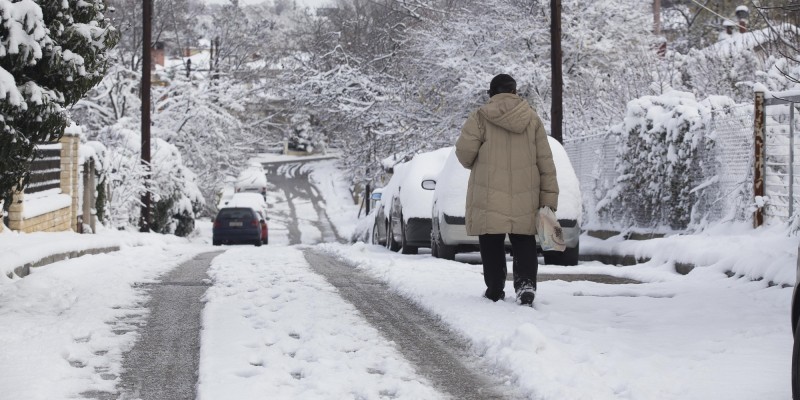 Περ. Θεσσαλίας: Σύσκεψη για τις καταστροφές από τα χιονία – Σε δύσκολη θέση οι αγρότες