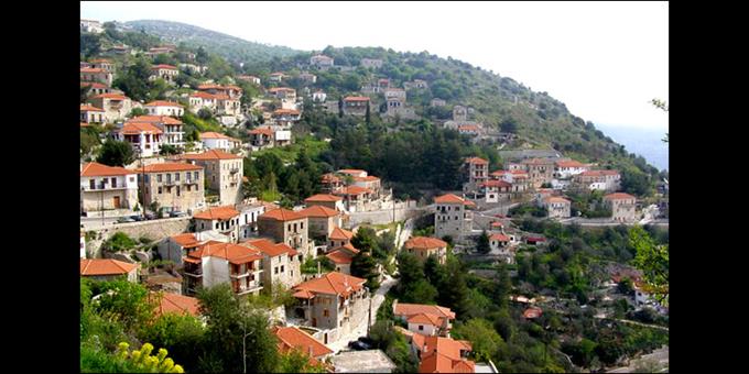 Καρύταινα: Ένα από τα πιο όμορφα και ιστορικά χωριά της Ελλάδας (φωτό, βίντεο)