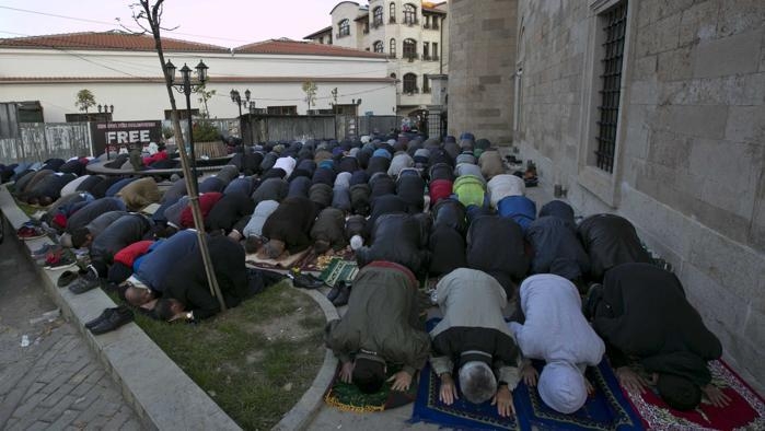 Ισλαμιστές προσπαθούν να προσηλυτίσουν νέους της ελληνικής μειονότητας στη Βόρεια Ήπειρο