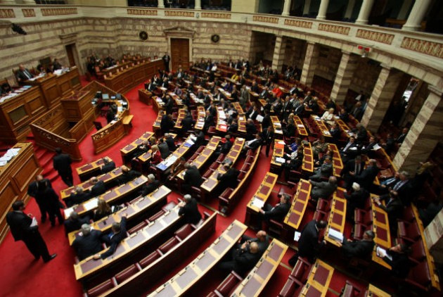 Βουλή: Σήμερα αναμένεται το τελικό πόρισμα της Εξεταστικής για τα δάνεια κομμάτων – ΜΜΕ