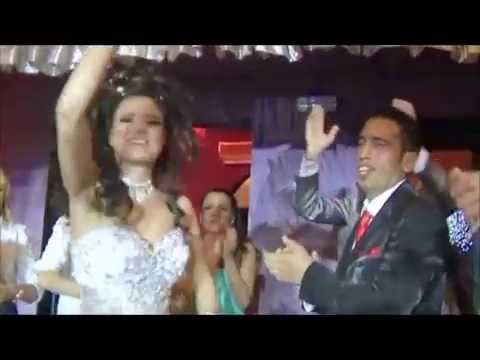 Eντυπωσιακή νύφη τρελαίνει τους πάντες με την είσοδο της! (βίντεο)
