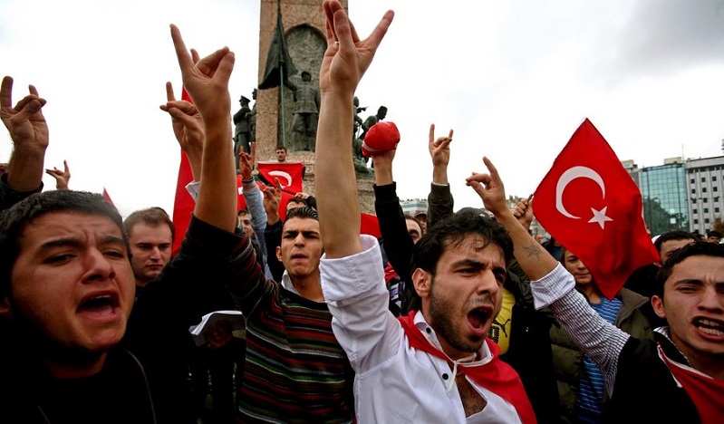 Ποιοι είναι οι «Γκρίζοι Λύκοι»: Η τουρκική «Κόκκινη Προβιά» που έστησαν ΝΑΤΟ και CIA και απειλούν την Ελλάδα