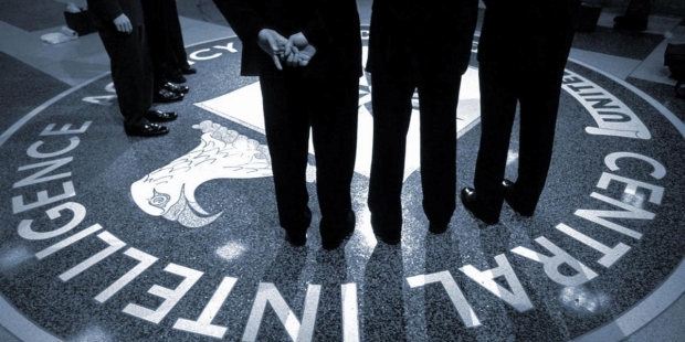 Tο «βαθύ λαρύγγι» της διαρροής από τη CIA στο Wikileaks αναζητά το FBI