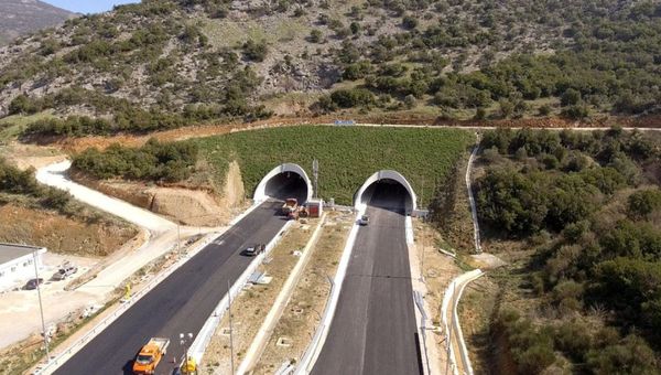 Στα Τέμπη σήμερα ο Αλ.Τσίπρας – Δείτε βίντεο με τον νέο αυτοκινητόδρομο