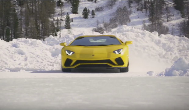 Η Lamborghini Aventador S θέλει να προκαλέσετε το εγώ σας (βίντεο)
