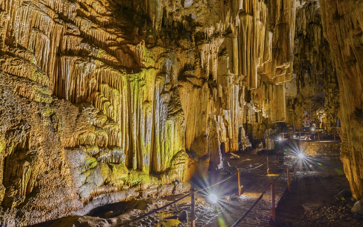 Γεροντόσπηλιος: Το φυσικό θαύμα του Ρεθύμνου με αρχαιολογικό και ιστορικό ενδιαφέρον (φωτό)
