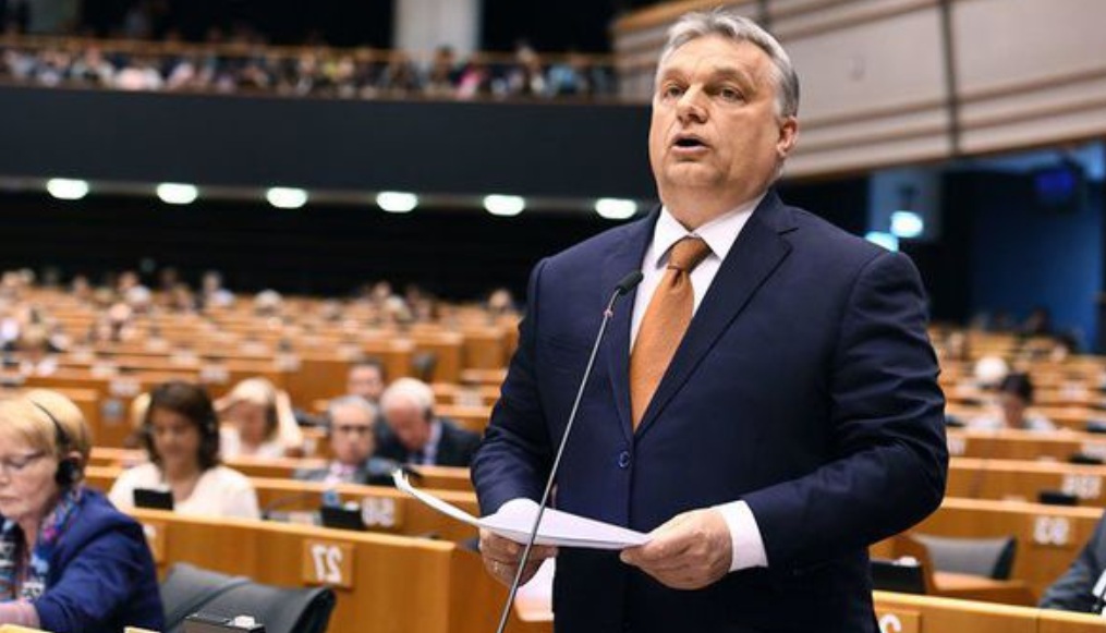 Βίκτορ Όρμπαν στο Ευρωκοινοβούλιο: «Ο Σόρος έχει καταστρέψει τις ζωές εκατομμυρίων Ευρωπαίων»