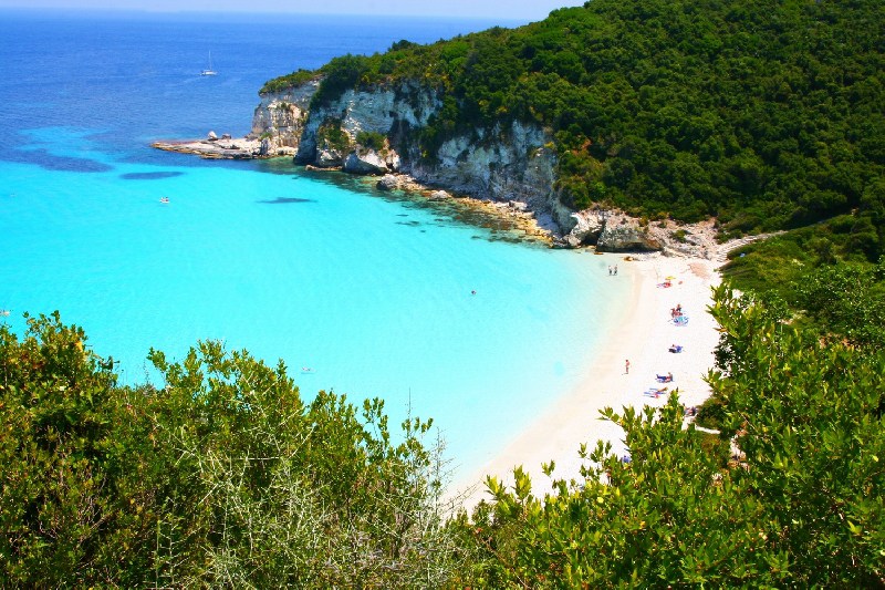 Telegraph: 8 ελληνικές παραλίες στις καλύτερες «μυστικές» της Ευρώπης (φωτό)