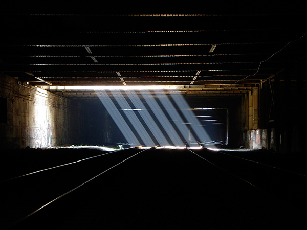perierga.gr - Τα μογικό ταξίδι των ηλιαχτίδων...