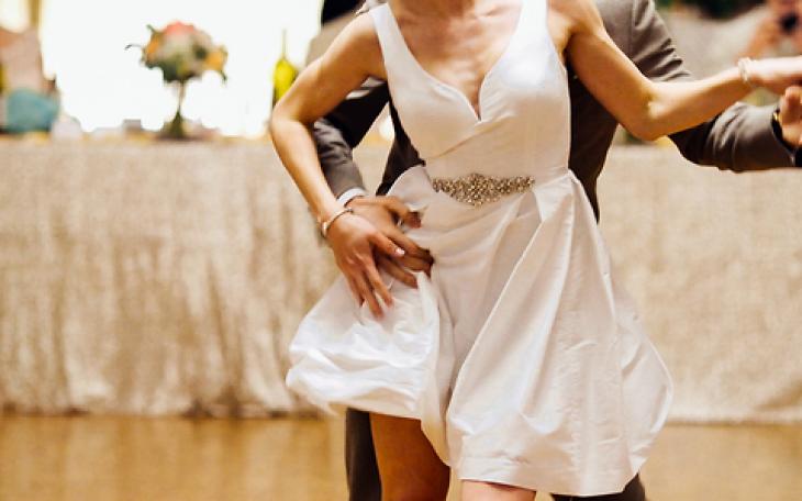Βίντεο: Ο πρώτος τους χορός μετά το γάμο, έμεινε σε όλους αξέχαστος- Όπως θα μείνει και σε εσάς
