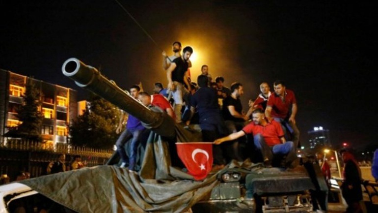 Τουρκία: Ξεκίνησε η δίκη για το αποτυχημένο πραξικόπημα