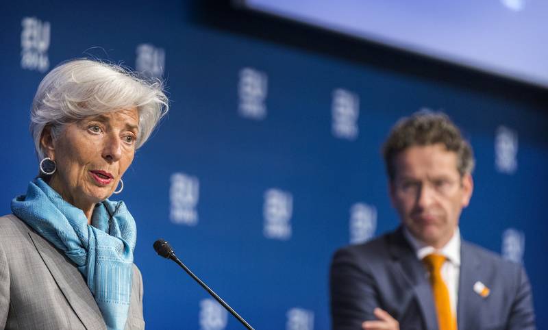Eurogroup: Η κόντρα Σόιμπλε-ΔΝΤ δυσχεραίνει την επιτυχία του