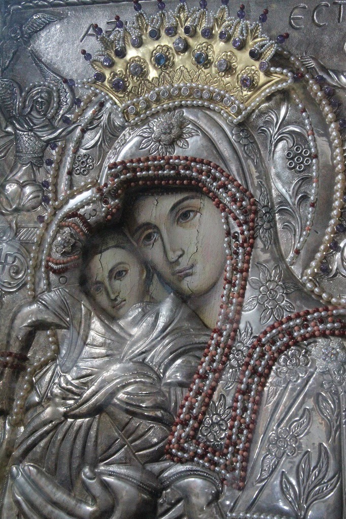 Χιλιάδες πιστοί στον Βύρωνα: Προσκυνούν τα λείψανα του Αγίου των Ρώσων Οσίου Σεραφείμ και τη θαυματουργή εικόνα της Θεοτόκου «Άξιον Εστί»! (φωτό)