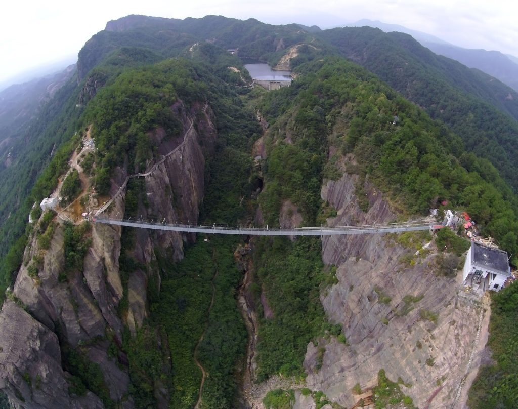 Βίντεο: Η κατασκευή μιας γέφυρας είναι … παιχνιδάκι για τους Κινέζους!