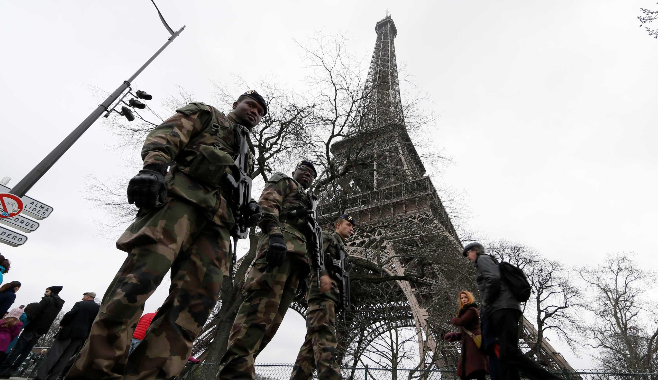Γαλλία- Γερμανία δημιουργούν κοινό στρατό για να αντιμετωπίσουν την τρομοκρατία