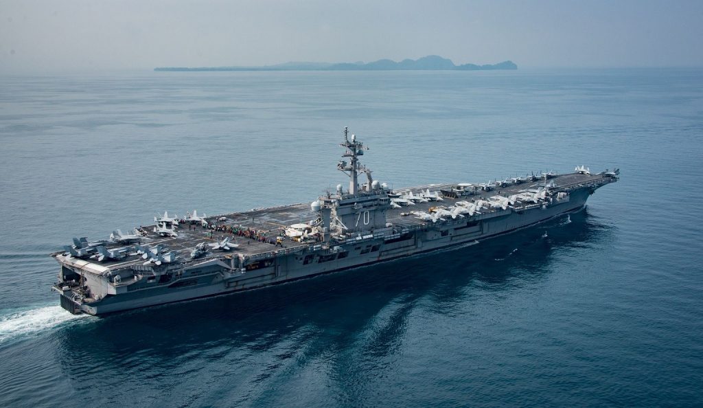 Η μεγαλύτερη συγκέντρωση ναυτικής ισχύος στην Θάλασσα της Ιαπωνίας – USS Vinson και USS Reagan (βίντεο)