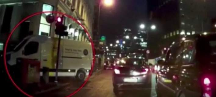 Επίθεση Λονδίνο: Δείτε όλα τα βίντεο από την νύχτα του τρόμου!