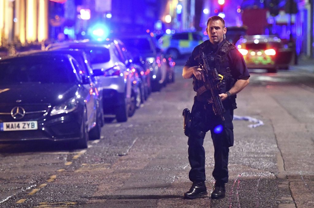 Καρέ – καρέ η επιχείρηση εκτέλεσης με 50 σφαίρες των ισλαμιστών τρομοκρατών στο Λονδίνο (φωτό, βίντεο)