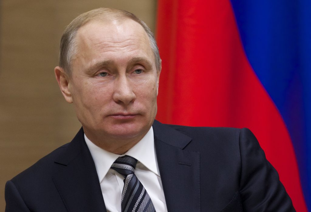 Β.Πούτιν: Τα περί επεμβάσεων της Ρωσίας και εκβιασμού του Ν.Τραμπ αποτελούν ανοησίες