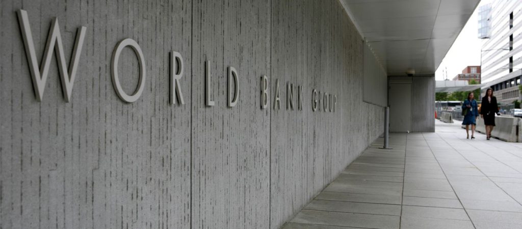 Παγκόσμια Τράπεζα: Στο 2,7% φέτος η παγκόσμια ανάπτυξη, στο 2,9% το 2018