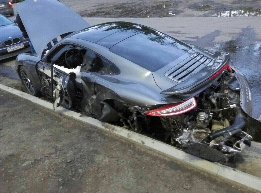 Βίντεο: Πήρε για test drive μια Porsche 911 και την … διέλυσε!