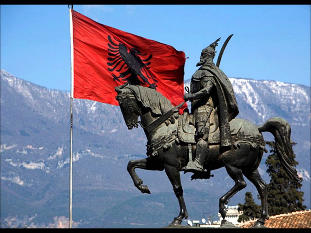Συνεχίζει τις προκλήσεις η κυβέρνηση της Αλβανίας: «Σκλαβωμένη Τσαμουριά» οι Φιλιάτες