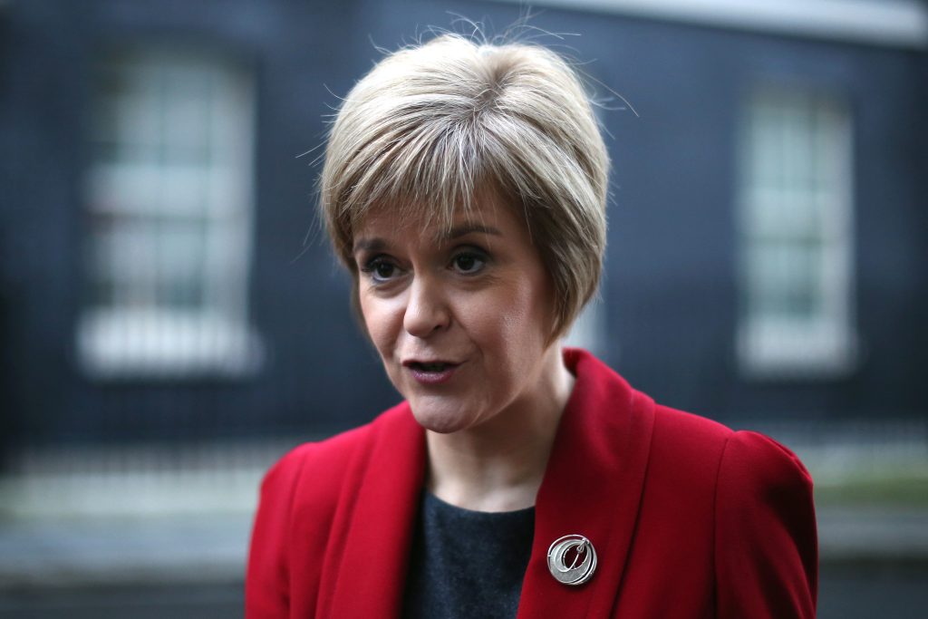 Η Πρωθυπουργός της Σκωτίας για τη νίκη της Τερέζα Μέι στη Βρετανία