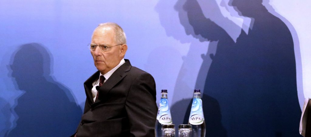 SPD: «Μειώνει» τον Β. Σόιμπλε σε απλό εκφραστή κομματικών και όχι κυβερνητικών απόψεων