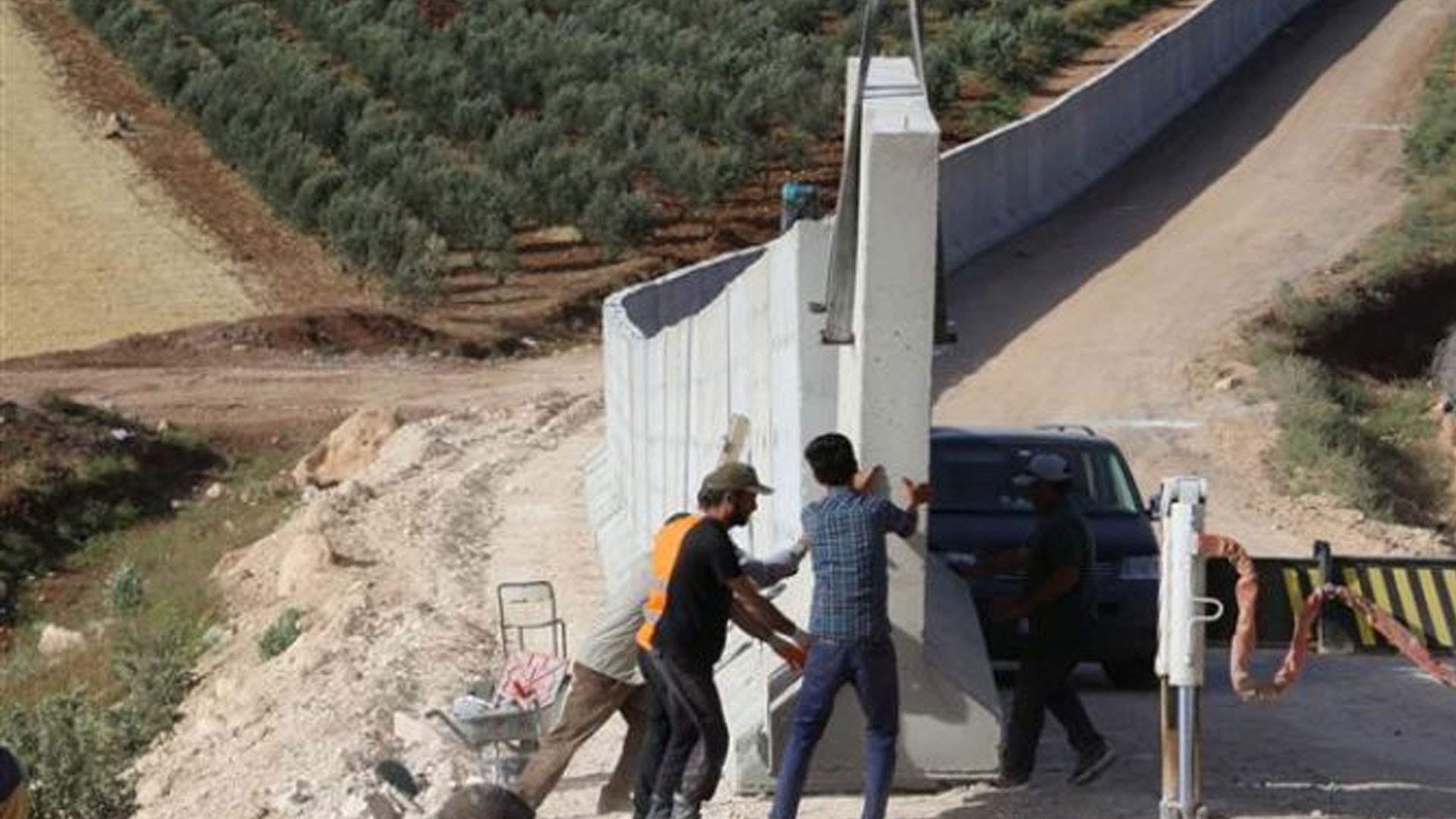 Τουρκία: Χτίζει τείχος στα νότια σύνορα της – Ο Ρ.Τ.Ερντογάν διαβλέπει τον ερχομό του… «Κουρδιστάν»