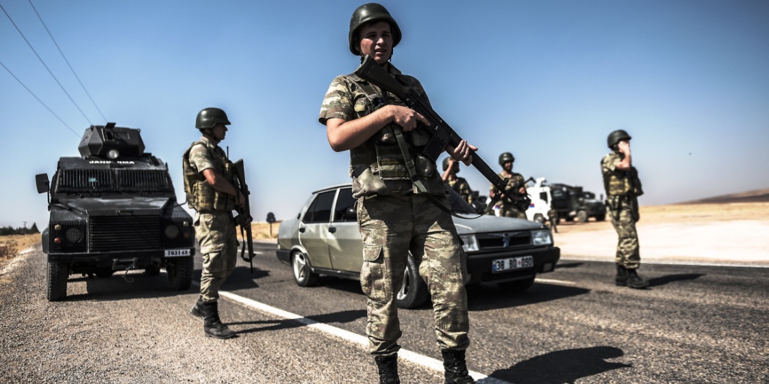 Τούρκοι αξιωματικοί: «Υπό διάλυση ο τουρκικός Στρατός – Διοικείται από φανατικούς ισλαμιστές»