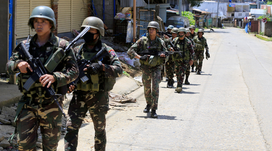 Κλιμάκωση των επιχειρήσεων του στρατού κατά των ισλαμιστών μαχητών στις Φιλιππίνες – Περισσότεροι από 300 νεκροί (φωτό)