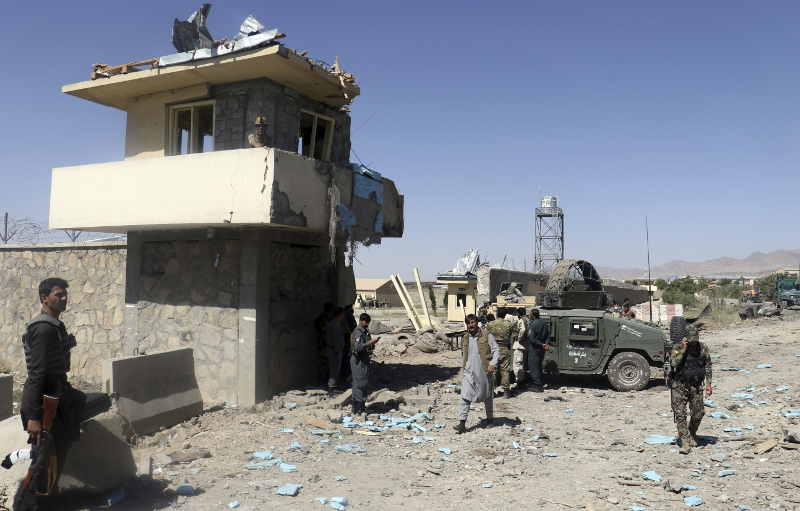 Αφγανιστάν: Επίθεση καμικάζι των Ταλιμπάν σε αρχηγείο της Αστυνομίας – Υπάρχουν νεκροί και τραυματίες (φωτό)