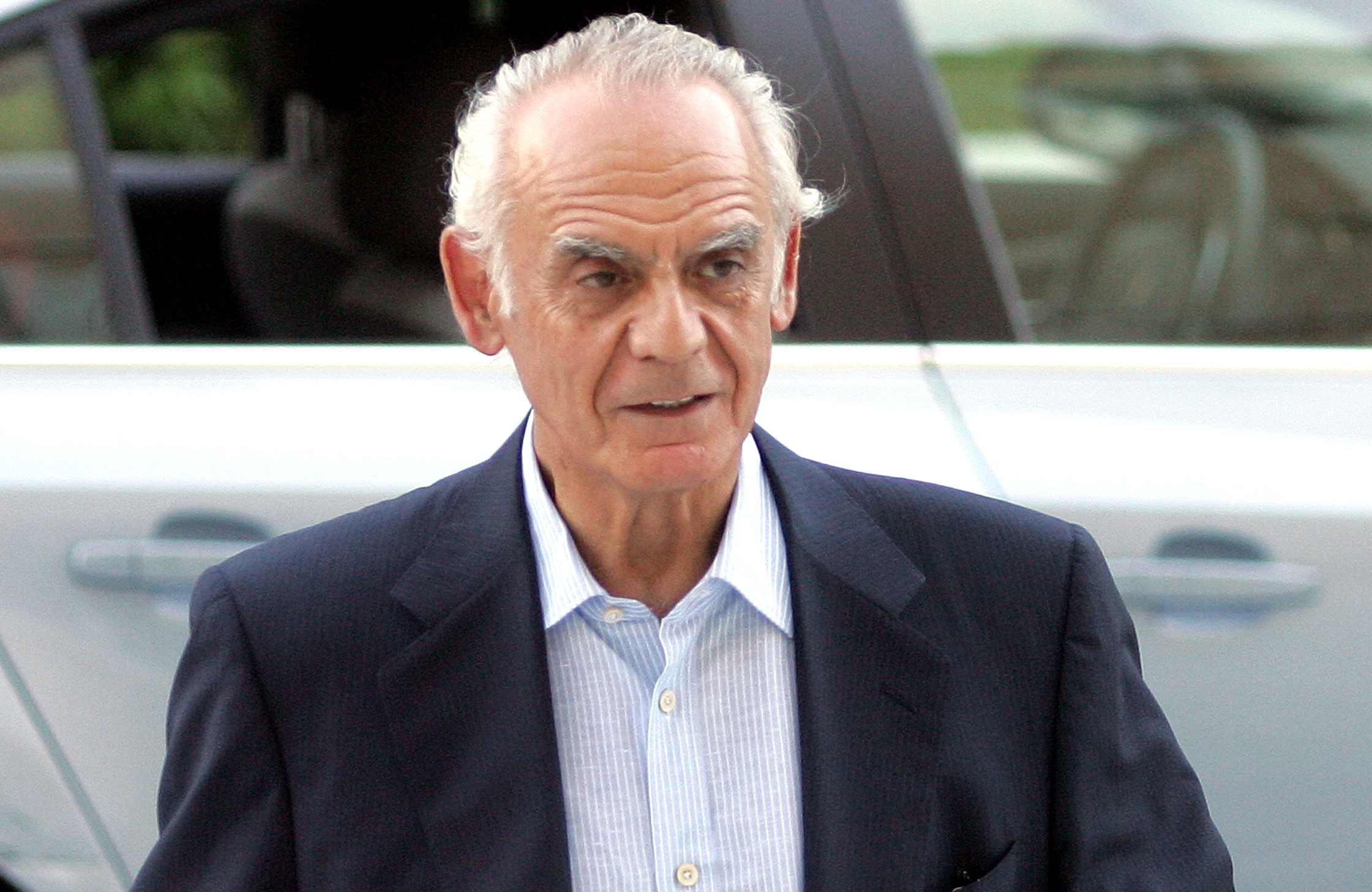 Aκης: «Γ.Παπανδρέου και Κ.Σημίτης σε συνεργασία με υπηρεσίες παρέδωσαν την χώρα στους δανειστές – Εχω στοιχεία»