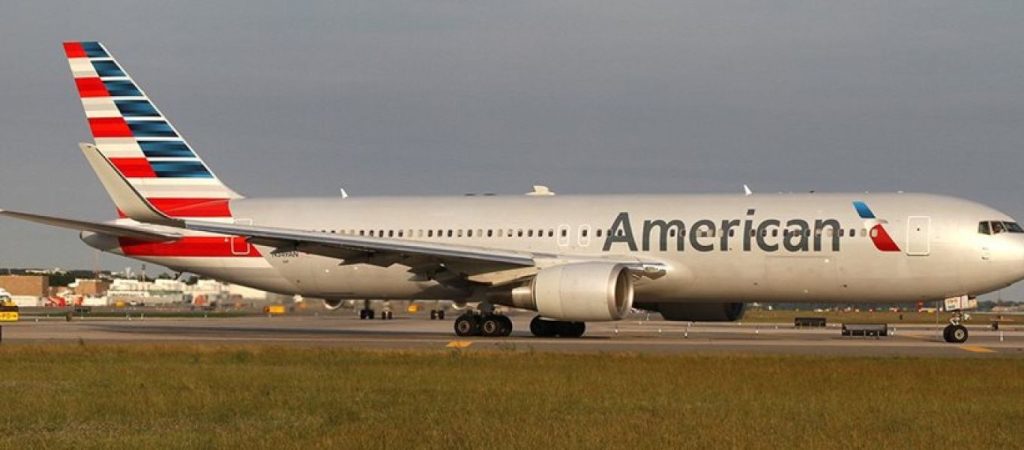 Την εξαγορά του 10% της American Airlines ζήτησε η Qatar Airways