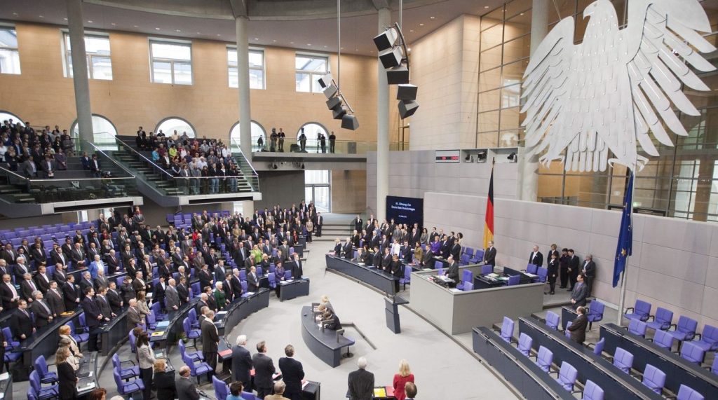 Γερμανία: Συζήτηση για το ελληνικό χρέος στην Βουλή