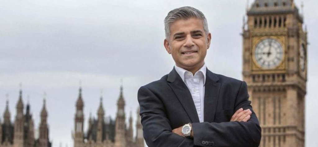 Παραμονή της Βρετανίας στην ενιαία αγορά ζητά ο δήμαρχος Λονδίνου απο τη Μέι