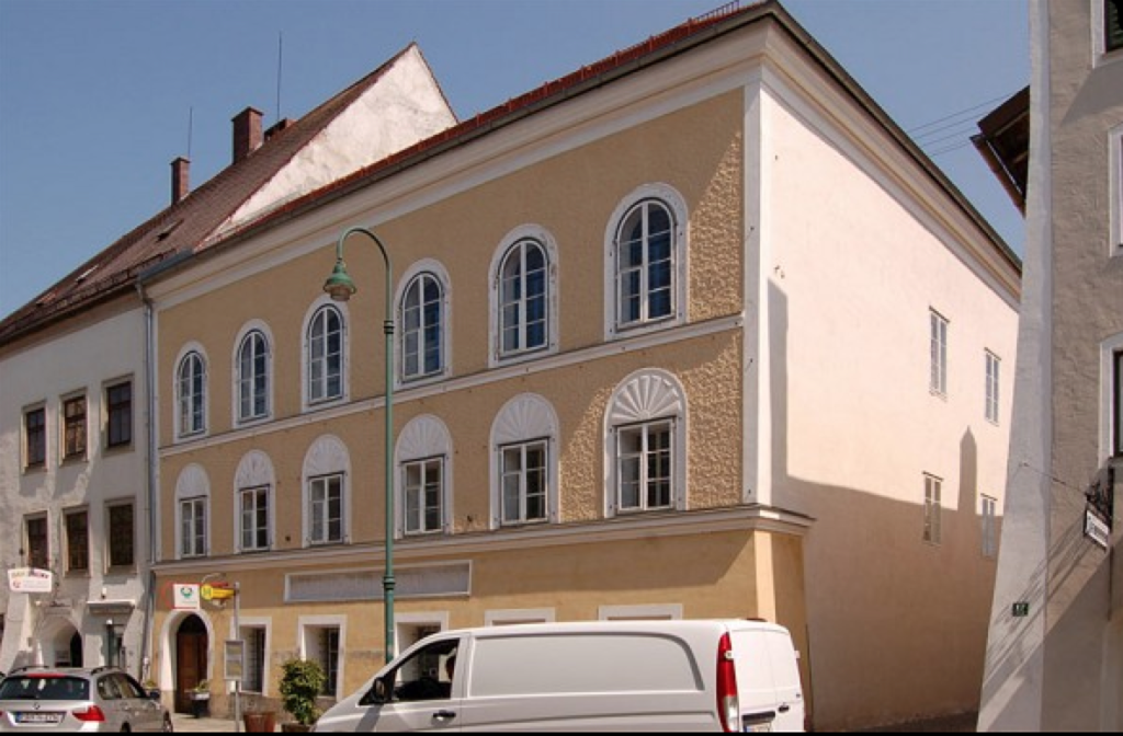 Αυστρία: Δικαστήριο για το πατρικό σπίτι του Χίτλερ