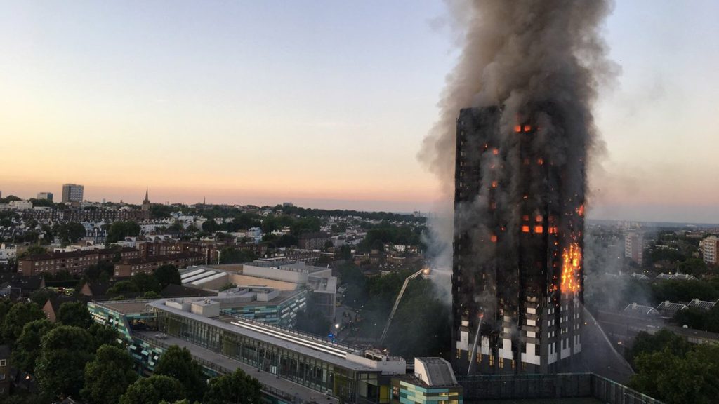 Αστυνομία Λονδίνου: Το ψυγείο είναι η αιτία της πυρκαγιάς που ξέσπασε στον Πύργο Grenfell
