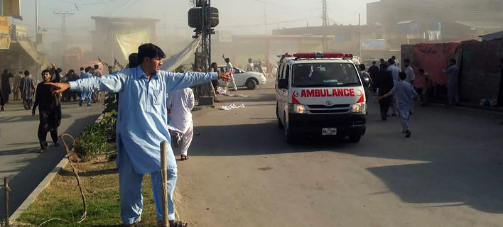 Επιθέσεις αυτοκτονίας στο Πακιστάν – Συνολικά τριάντα νεκροί (φωτό)