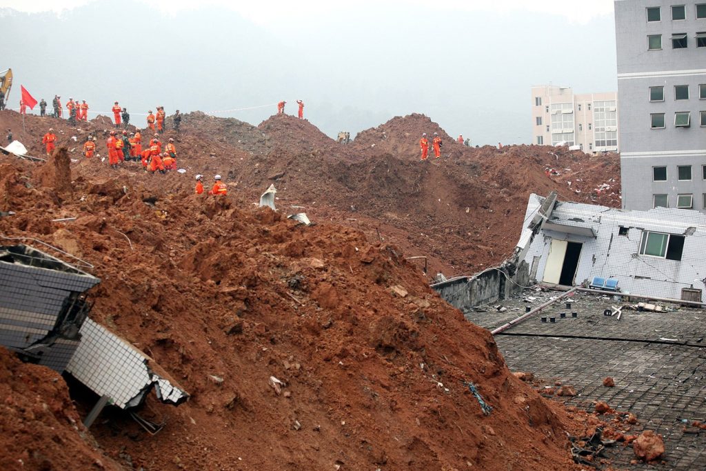 Κατολίσθηση στην Κίνα – Τους 141 έφτασαν οι αγνοούμενοι που θάφτηκαν κάτω από λάσπη (φωτό)