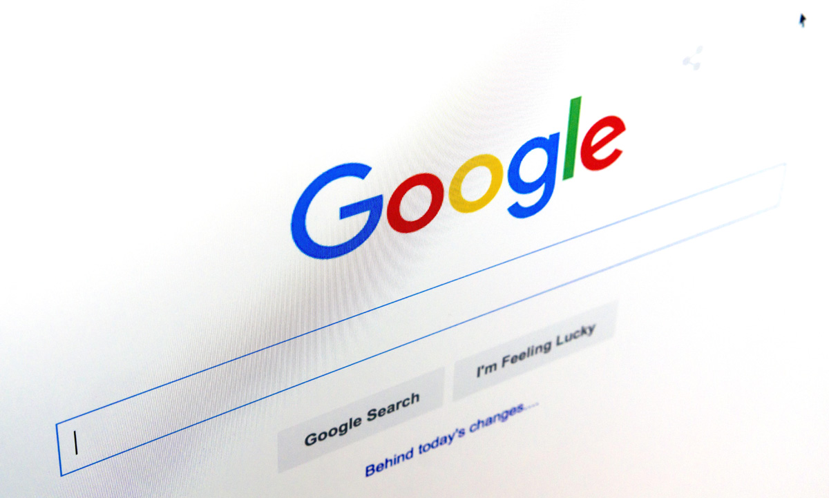 Ετοιμάζει μεγάλο πρόστιμο για τη Google η Κομισιόν