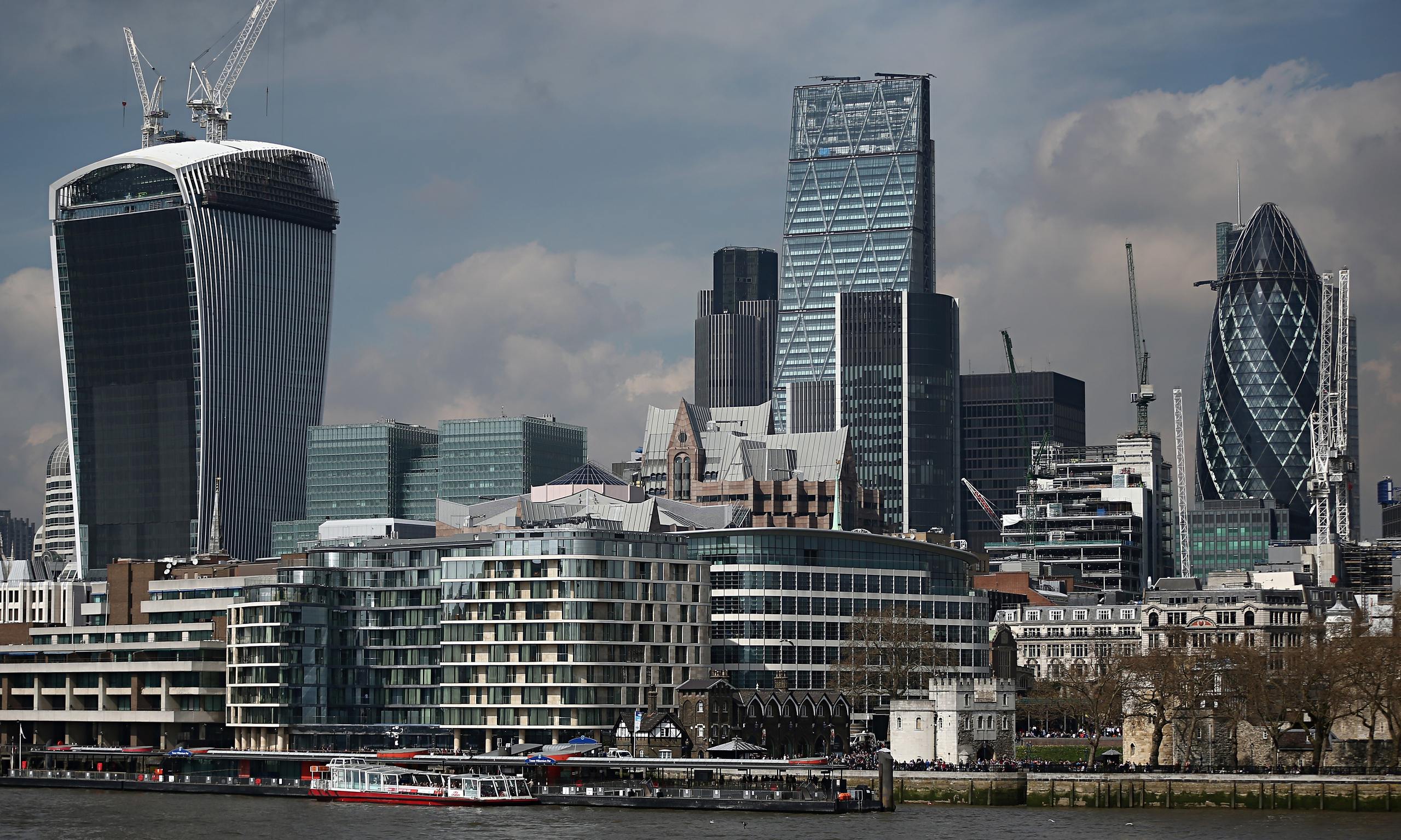 Λονδίνο: Δεν πέρασαν τους ελέγχους ασφαλείας τα πολυώροφα κτίρια
