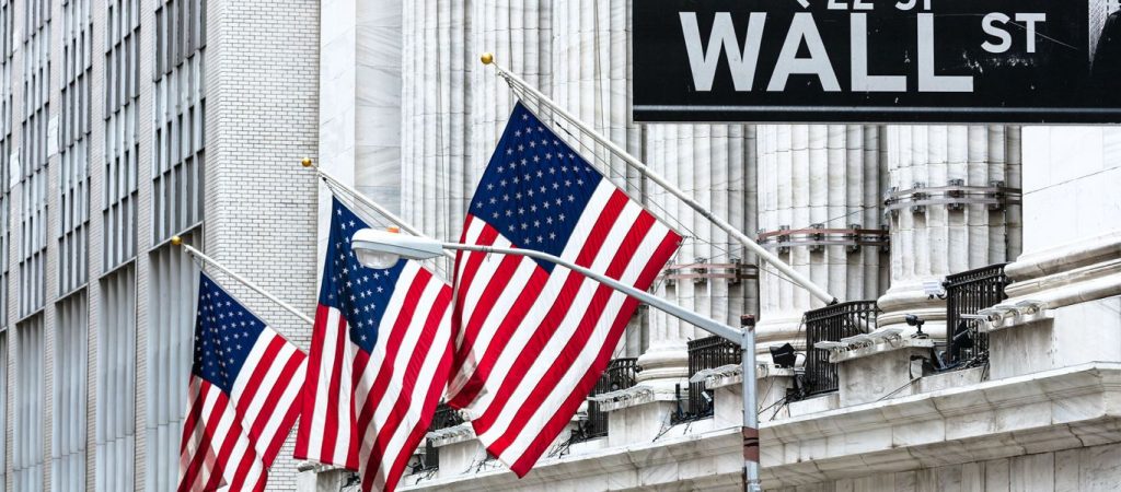 Οριακές διακυμάνσεις εμφάνισαν οι αμερικανικοί δείκτες στη Wall Street