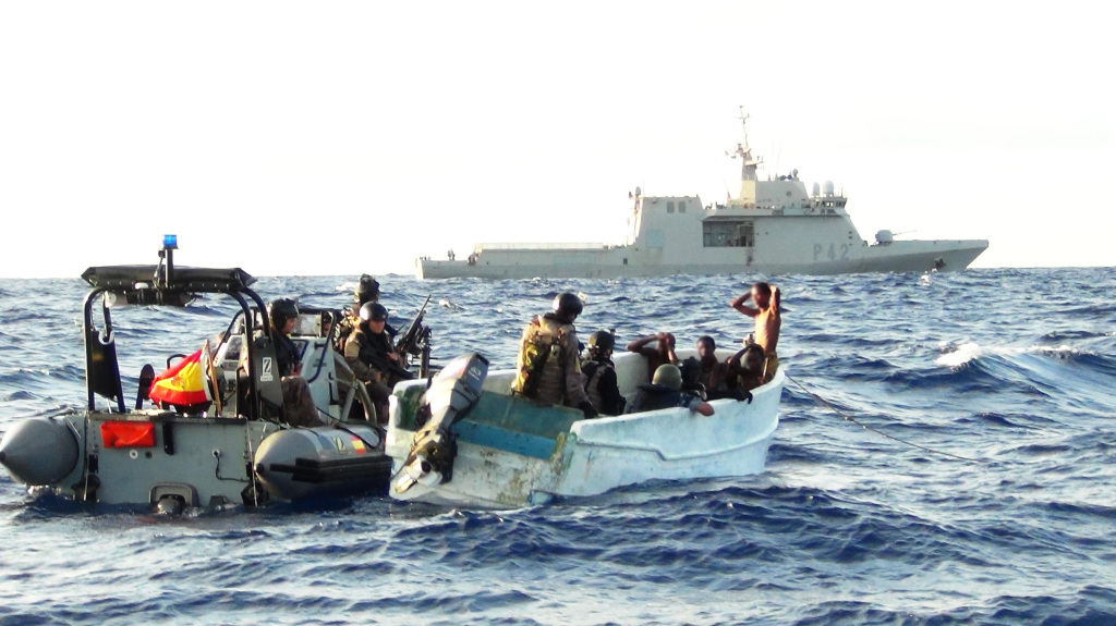 Πληροφορίες για βύθιση πολεμικού σκάφους της Ε.Ε. στον Κόλπο του Άντεν – Διαψεύδει η EUNAVFOR