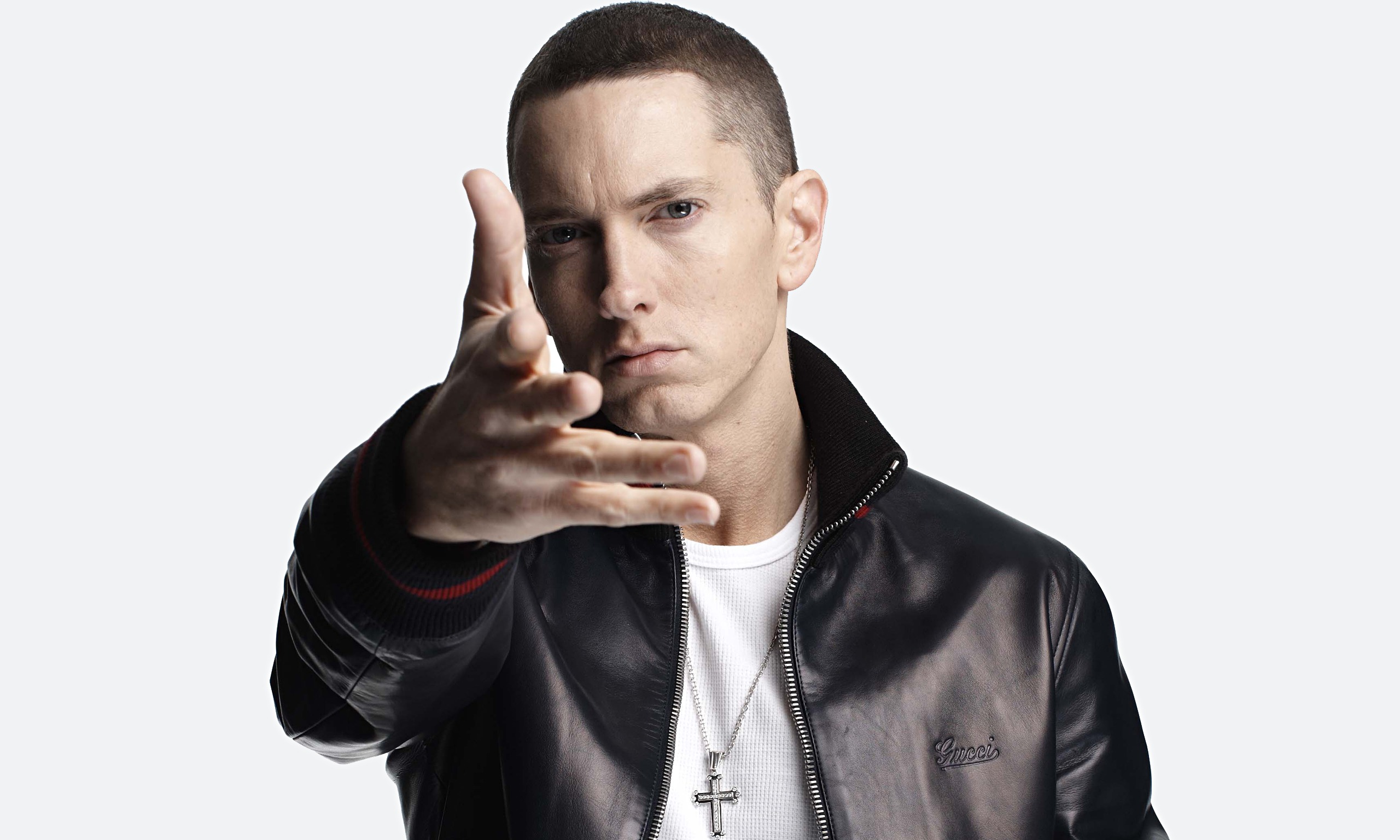 Ο Eminem με νέο λούκ μετά απο 20 χρόνια (φωτό)
