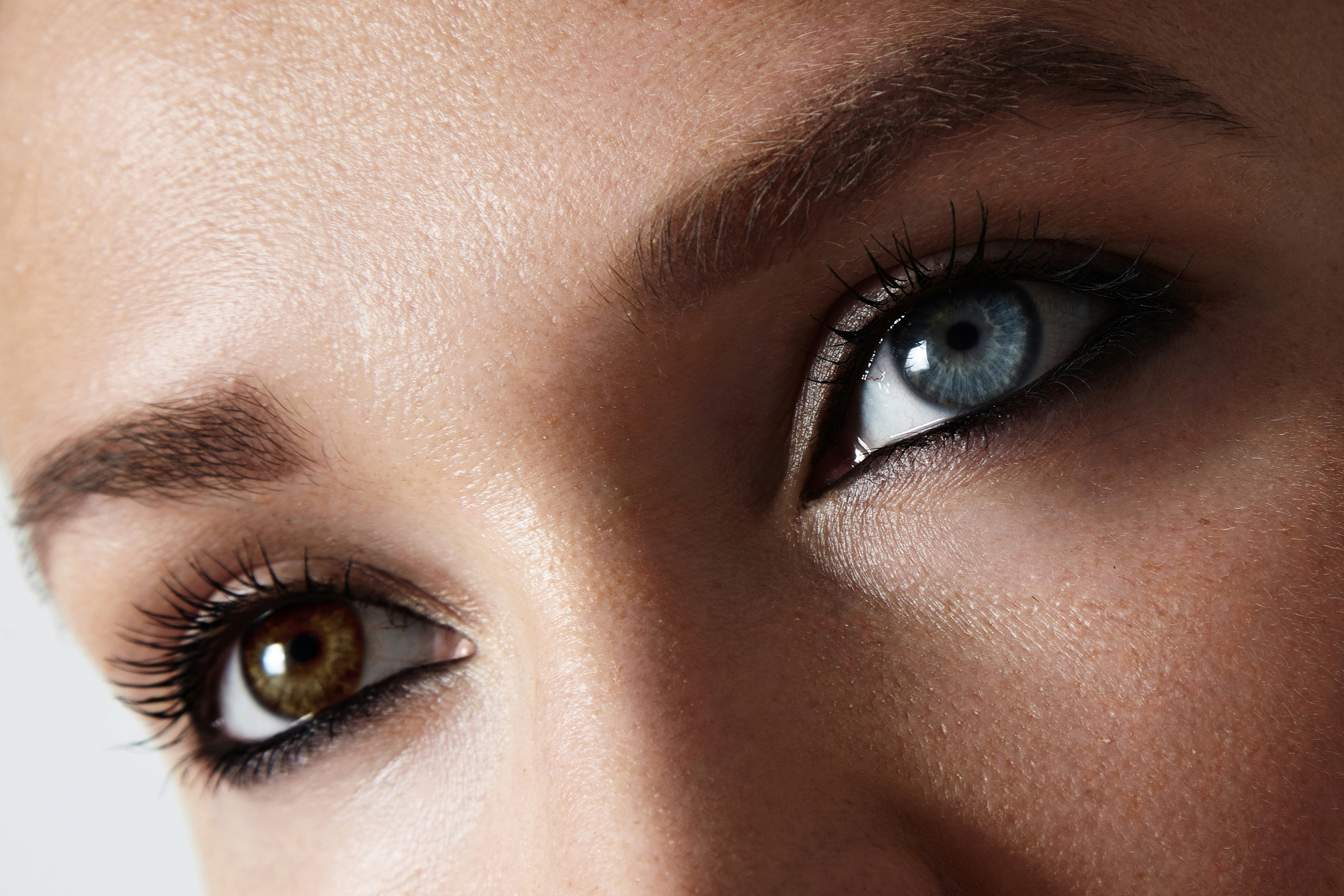 Τι αποκαλύπτει το χρώμα των ματιών μιας γυναίκας για την υγεία της;