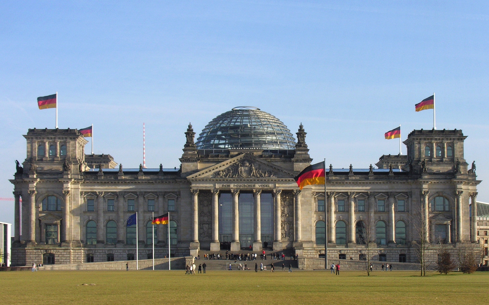 Bundestag: «Πράσινο» φως για την εκταμίευση της δόσης των 8,5 δισ. στην Ελλάδα (upd)