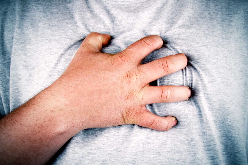 Ανακοπή καρδιάς: Αυτά είναι τα προειδοποιητικα σημάδια – Τι πρέπει να προσέχετε (βίντεο)