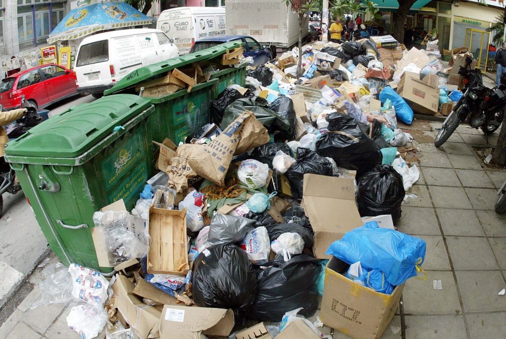 Θεσσαλονίκη: Σήμερα υπογράφεται η σύμβαση με ιδιώτη για τα σκουπίδια